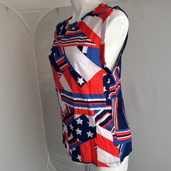 Fabletics red white blue crew neck short sleeve muscle t-shirt - Picture 3 of 10